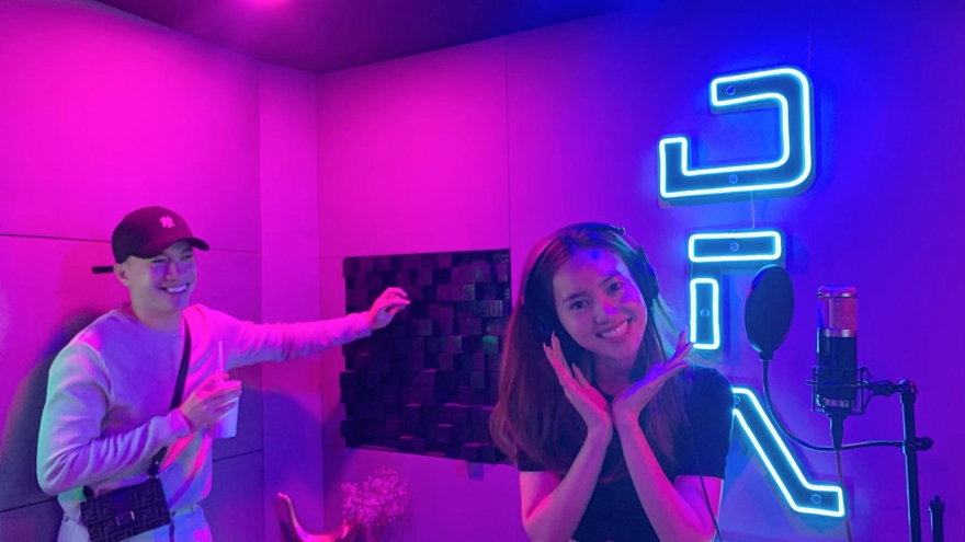 Hé lộ cát-xê của Ninh Dương Lan Ngọc khi đọc rap cho MV của S.T Sơn Thạch